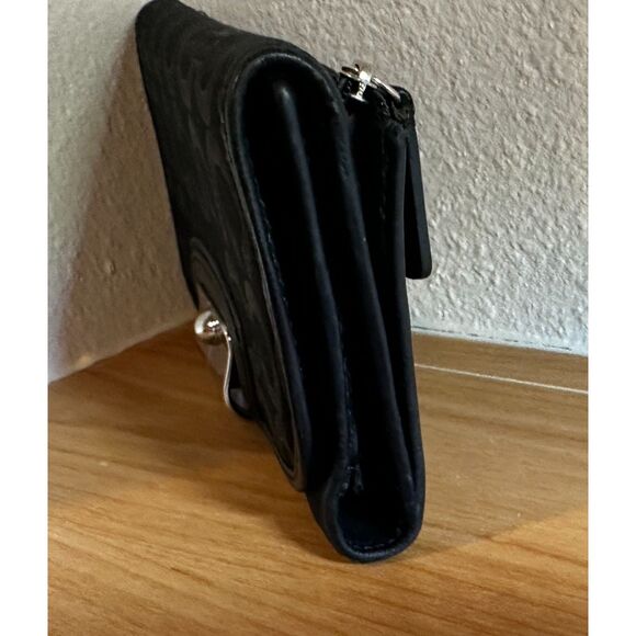 COACH KRISTEN BLACK Signature Op Art Design Long Wallet EUC - Picture 5 of 9